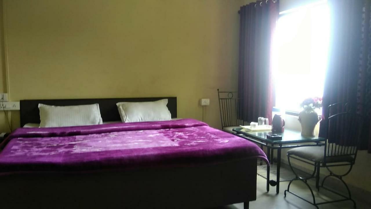 Hotel Gulmarg Mussoorie Dış mekan fotoğraf