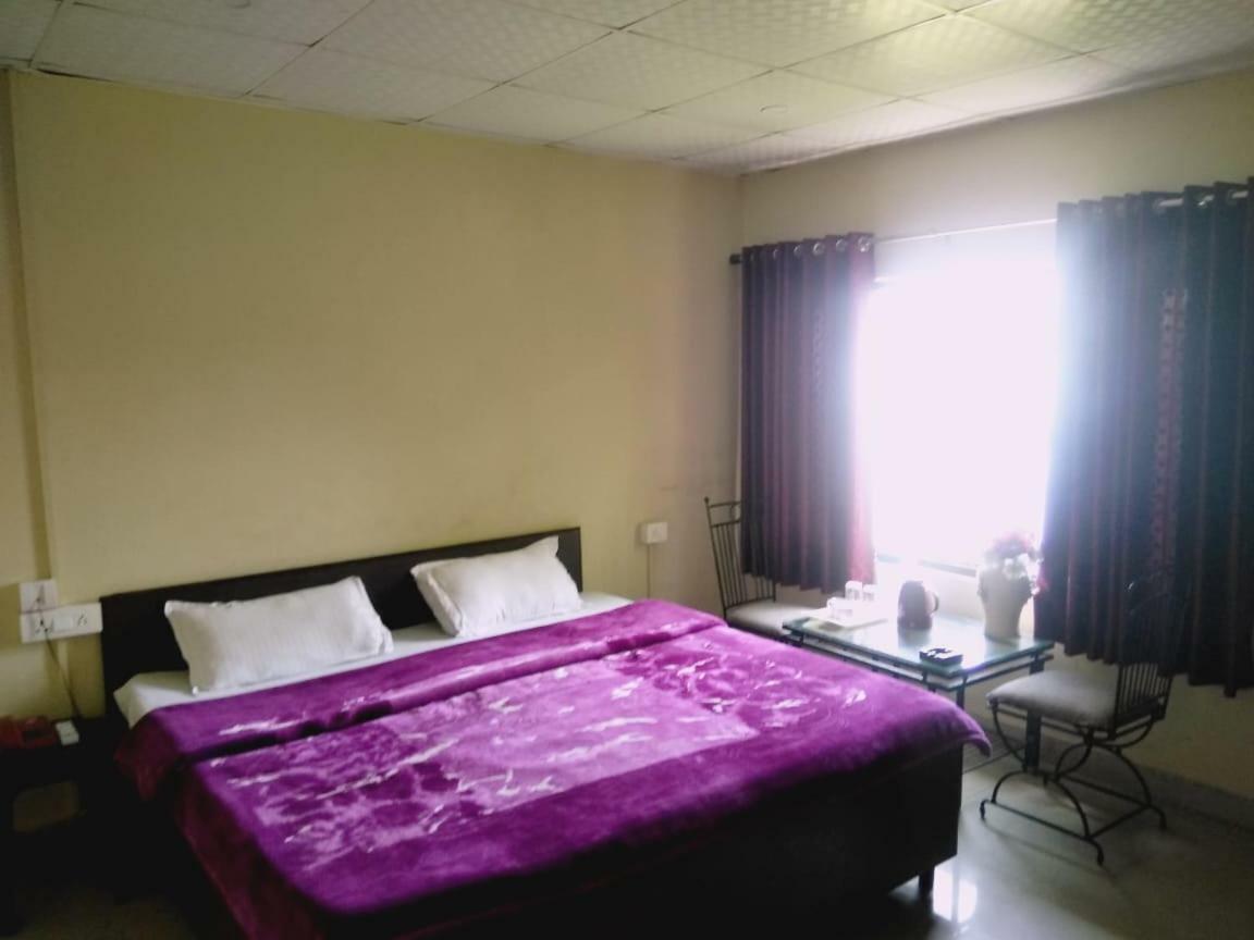 Hotel Gulmarg Mussoorie Dış mekan fotoğraf
